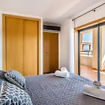 Apartment Corcovada, Sunny And Bright T1 With Large Terrace,