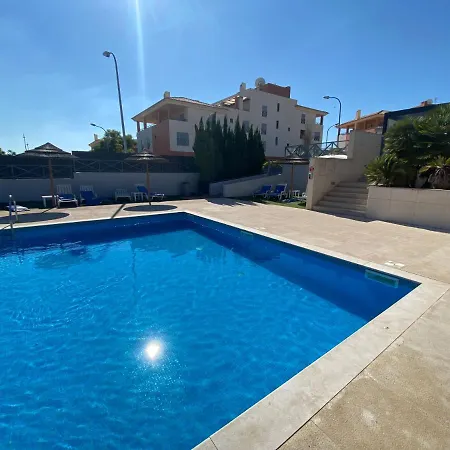 Апартаменты Corcovada, Sunny And Bright T1 With Large Terrace, Албуфейра