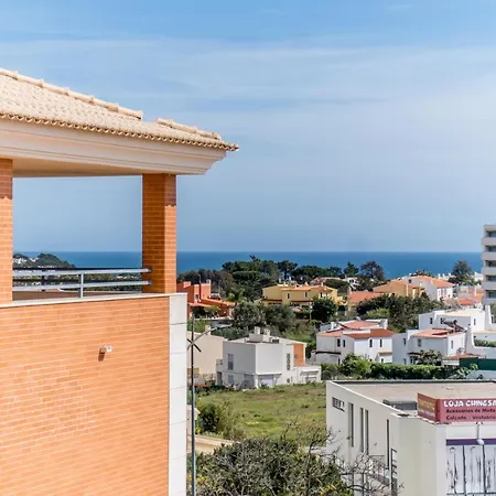 Corcovada, Sunny And Bright T1 With Large Terrace, Apartment Albufeira
