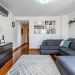 Apartament Corcovada, Sunny And Bright T1 With Large Terrace, Albufeira